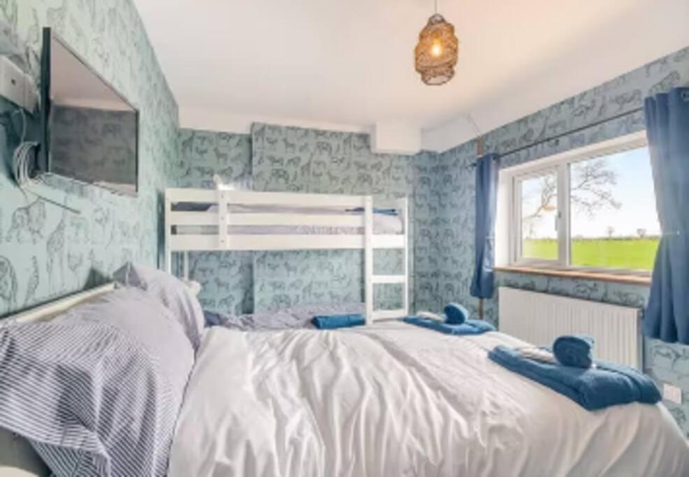 Covehithe House-Coastal Luxury- Sleeps 12-With Huge Swimspa! Wrentham Exterior foto